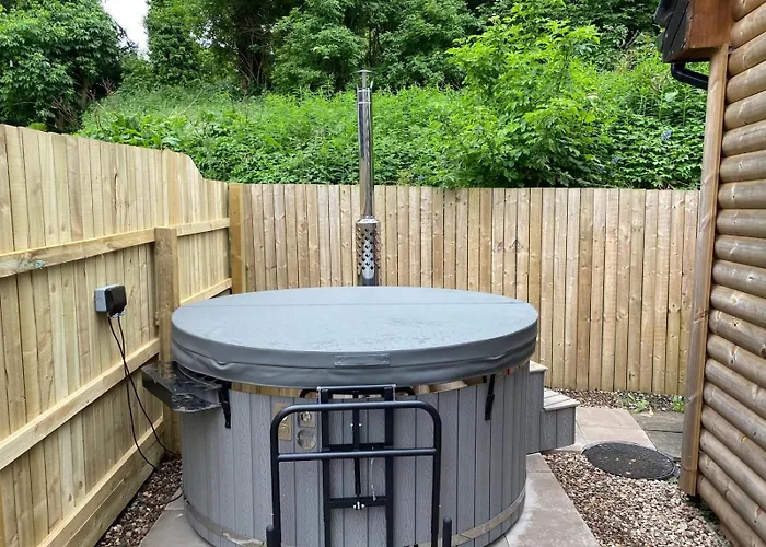 Blairgowrie Luxury 3 Bed Lodge With Hot Tub