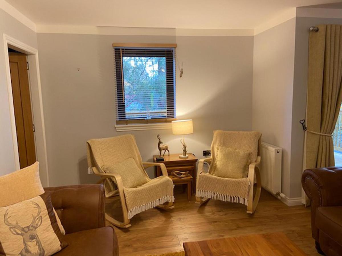 Blairgowrie Luxury 3 Bed With Hot Tub Holiday home *