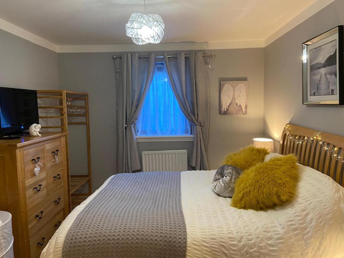 Blairgowrie Luxury 3 Bed With Hot Tub Holiday home *
