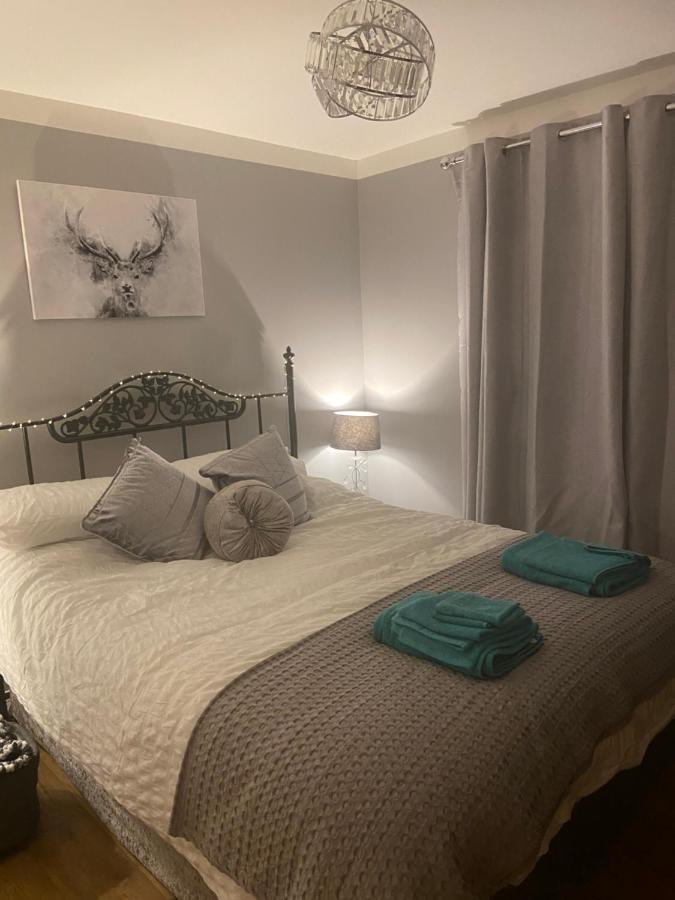 Blairgowrie Luxury 3 Bed With Hot Tub Holiday home