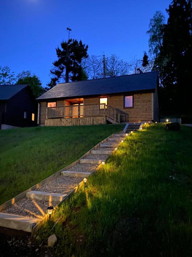 Blairgowrie Luxury 3 Bed With Hot Tub Holiday home *