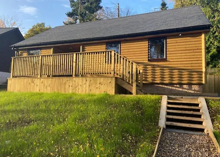 Blairgowrie Luxury 3 Bed Lodge With Hot Tub